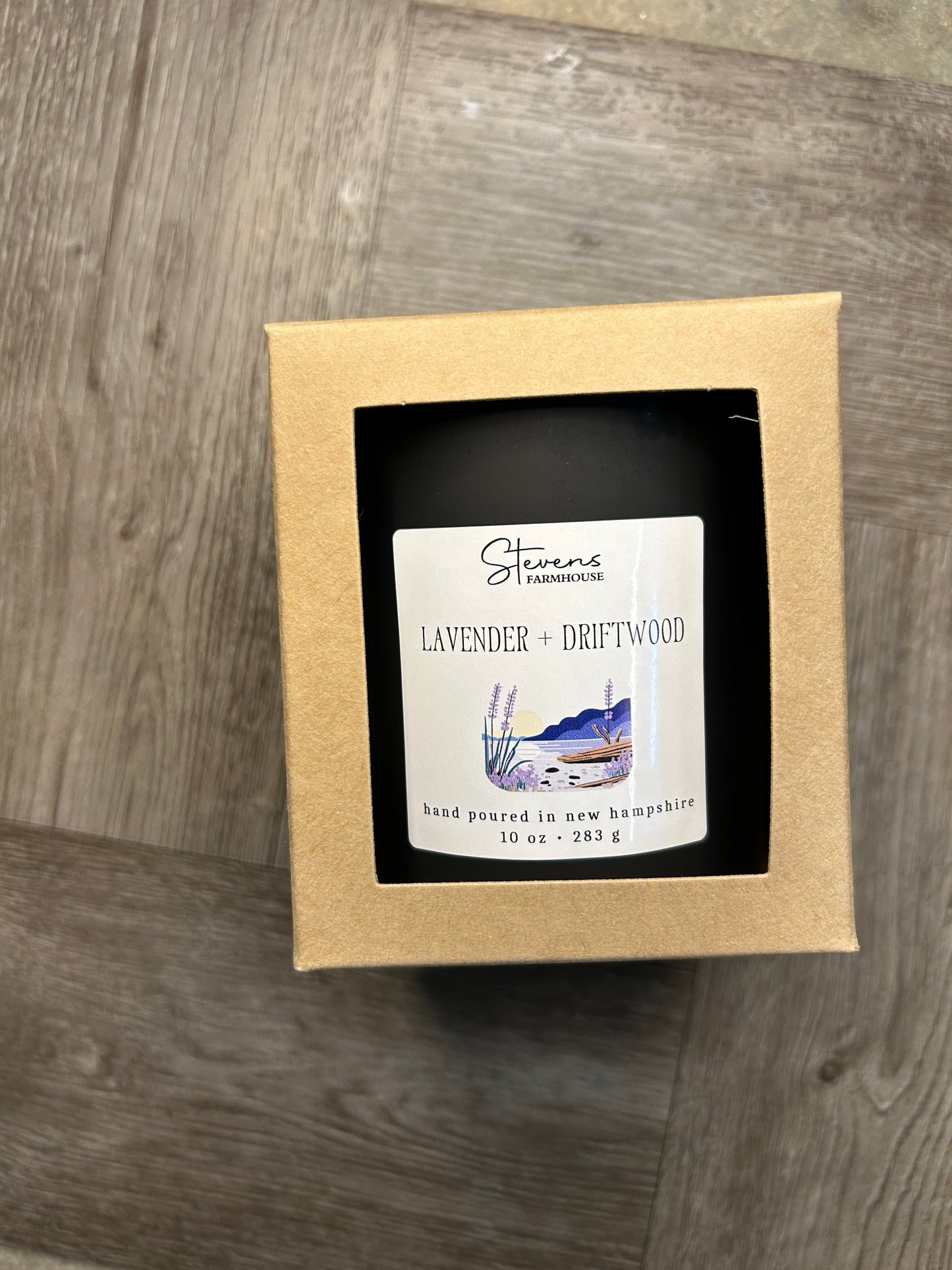 lavender + driftwood candle 8oz